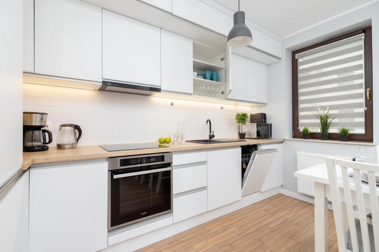 Apartments Cystersow Cracow By Noclegi Renters คราคูฟ ภายนอก รูปภาพ